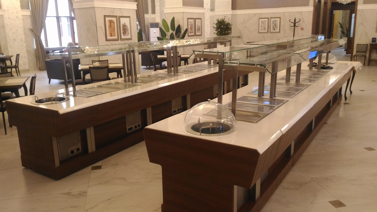 Спроектирована столовая в Парк-отеле «Amra Park-Hotel & Spa» на 160 посадочных мест (г. Гагра)